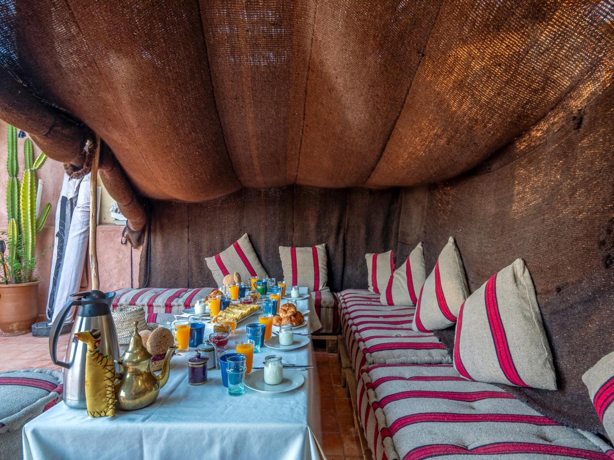 Riad Dar Ennakhla Marrakesh Eksteriør bilde